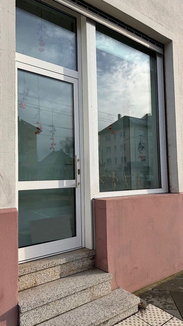 Pronájem kanceláře 70 m², Eschersheimer Landstraße 502, Frankfurt am Main, Hessen Pronájem kanceláře 70 m², Eschersheimer Landstraße 502, Frankfurt am Main, Hessen