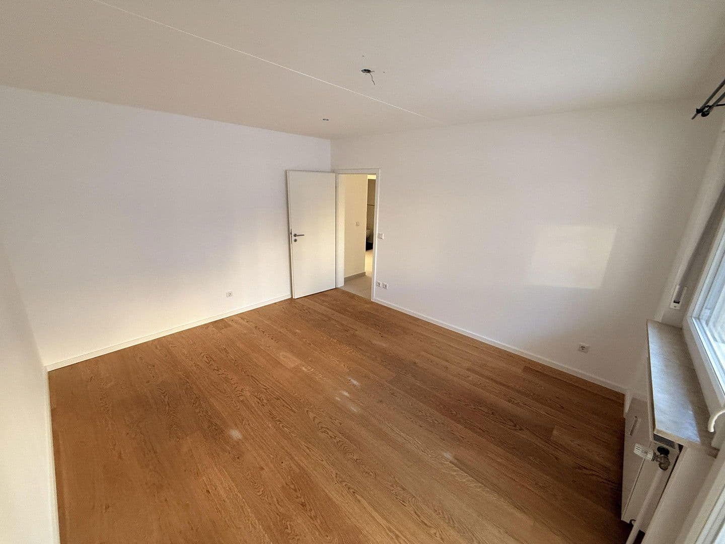 Pronájem bytu 3+1 86 m², Plievierpark 12, München, Bavorsko Pronájem bytu 3+1 86 m², Plievierpark 12, München, Bavorsko