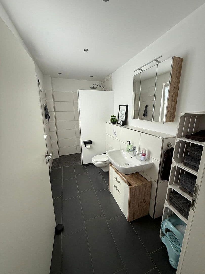 Prodej domu 130 m², pozemek 1.049 m², Windhagen, Porýní-Falc Prodej domu 130 m², pozemek 1.049 m², Windhagen, Porýní-Falc