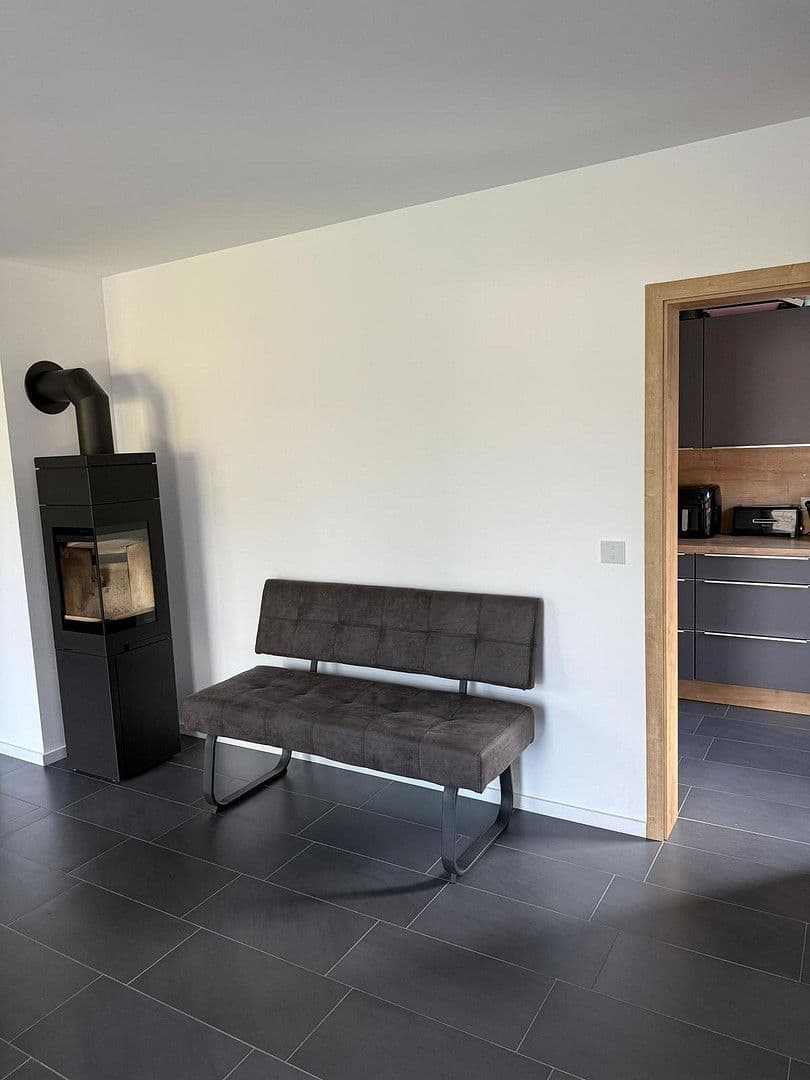 Prodej domu 130 m², pozemek 1.049 m², Windhagen, Porýní-Falc Prodej domu 130 m², pozemek 1.049 m², Windhagen, Porýní-Falc