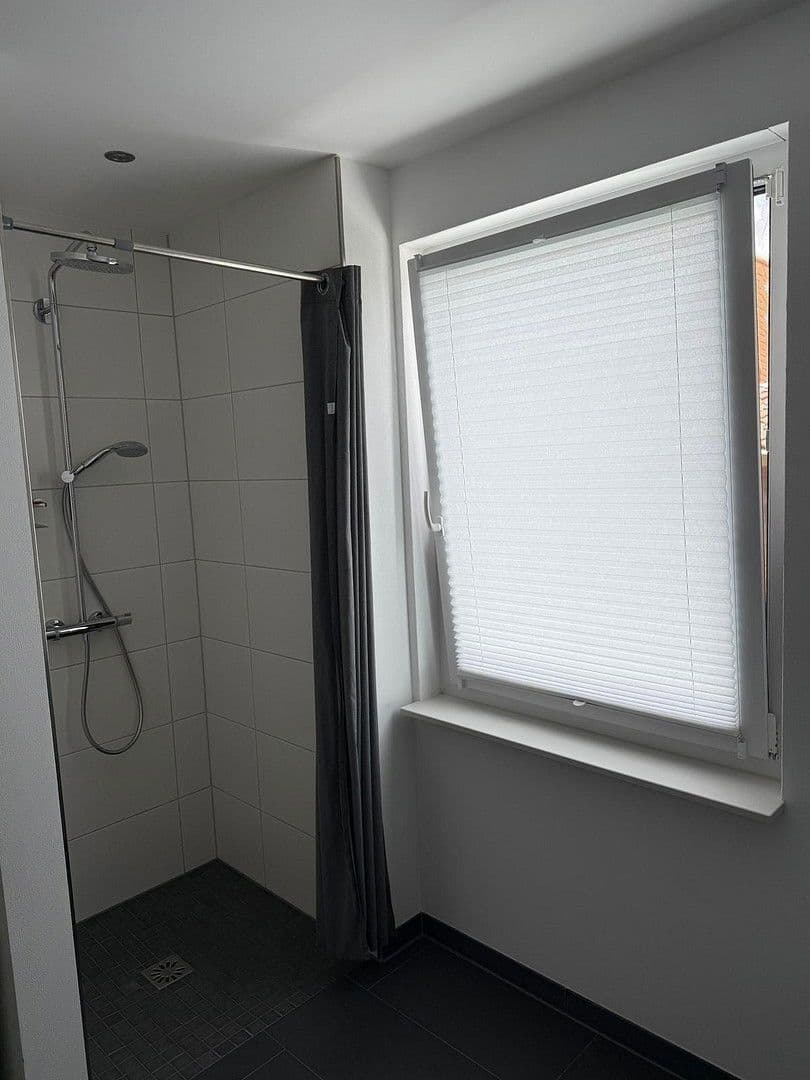 Prodej domu 130 m², pozemek 1.049 m², Windhagen, Porýní-Falc Prodej domu 130 m², pozemek 1.049 m², Windhagen, Porýní-Falc