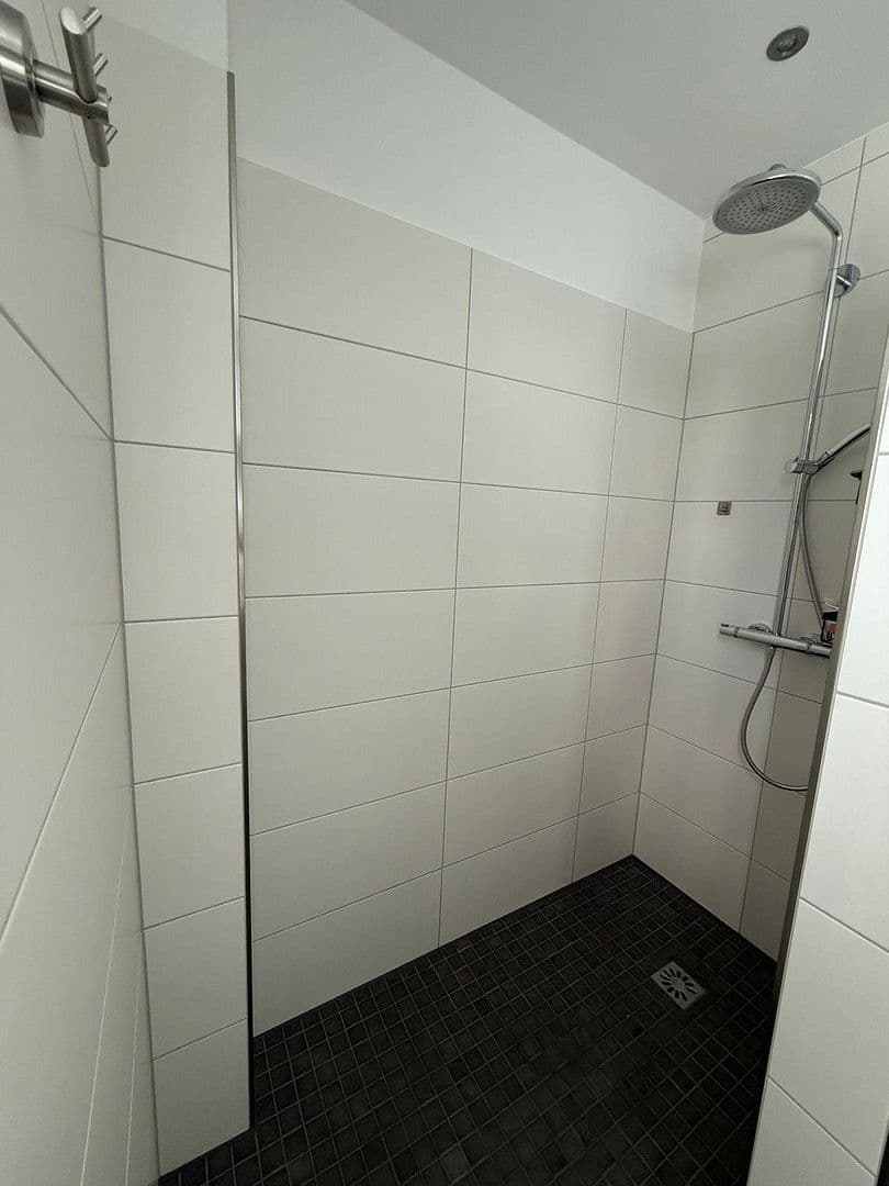 Prodej domu 130 m², pozemek 1.049 m², Windhagen, Porýní-Falc Prodej domu 130 m², pozemek 1.049 m², Windhagen, Porýní-Falc