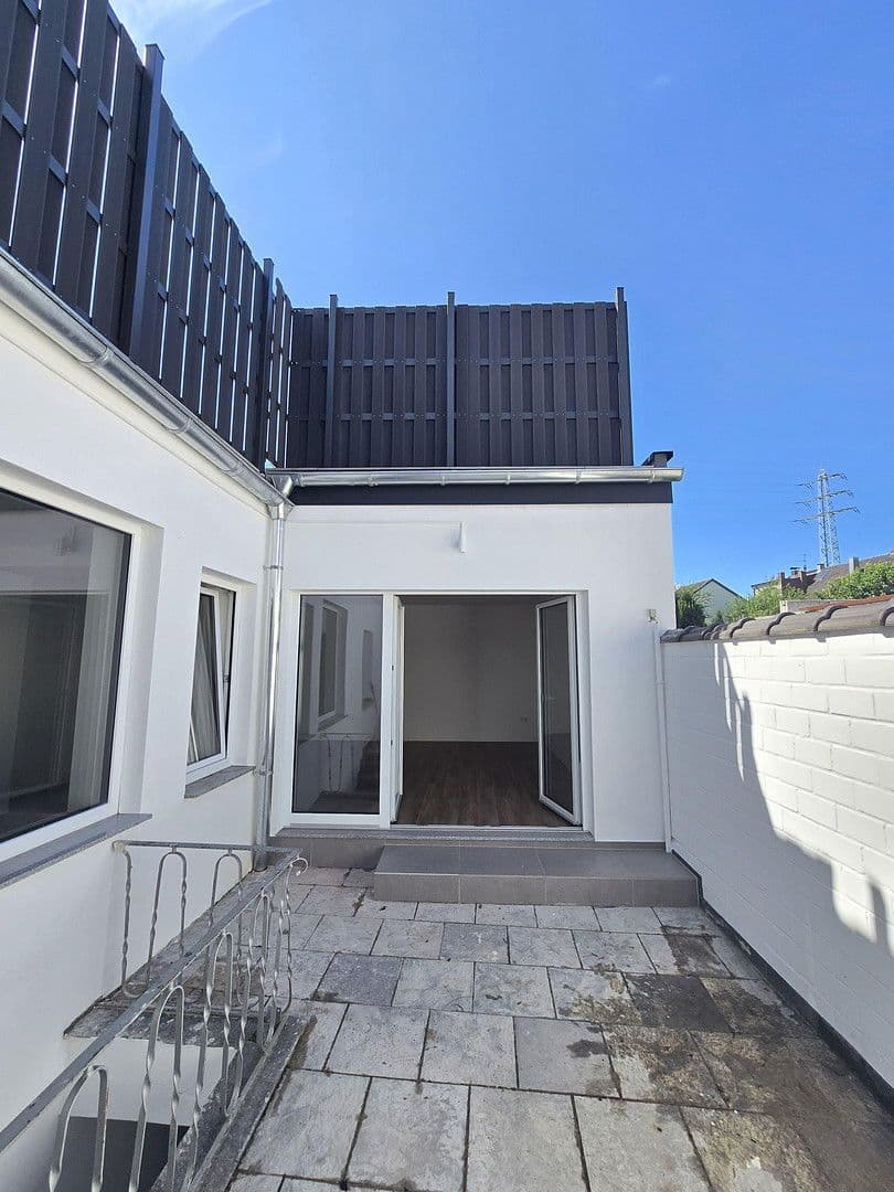 Prodej domu 156 m², pozemek 140 m², Frechen, Severní Porýní-Vestfálsko Prodej domu 156 m², pozemek 140 m², Frechen, Severní Porýní-Vestfálsko