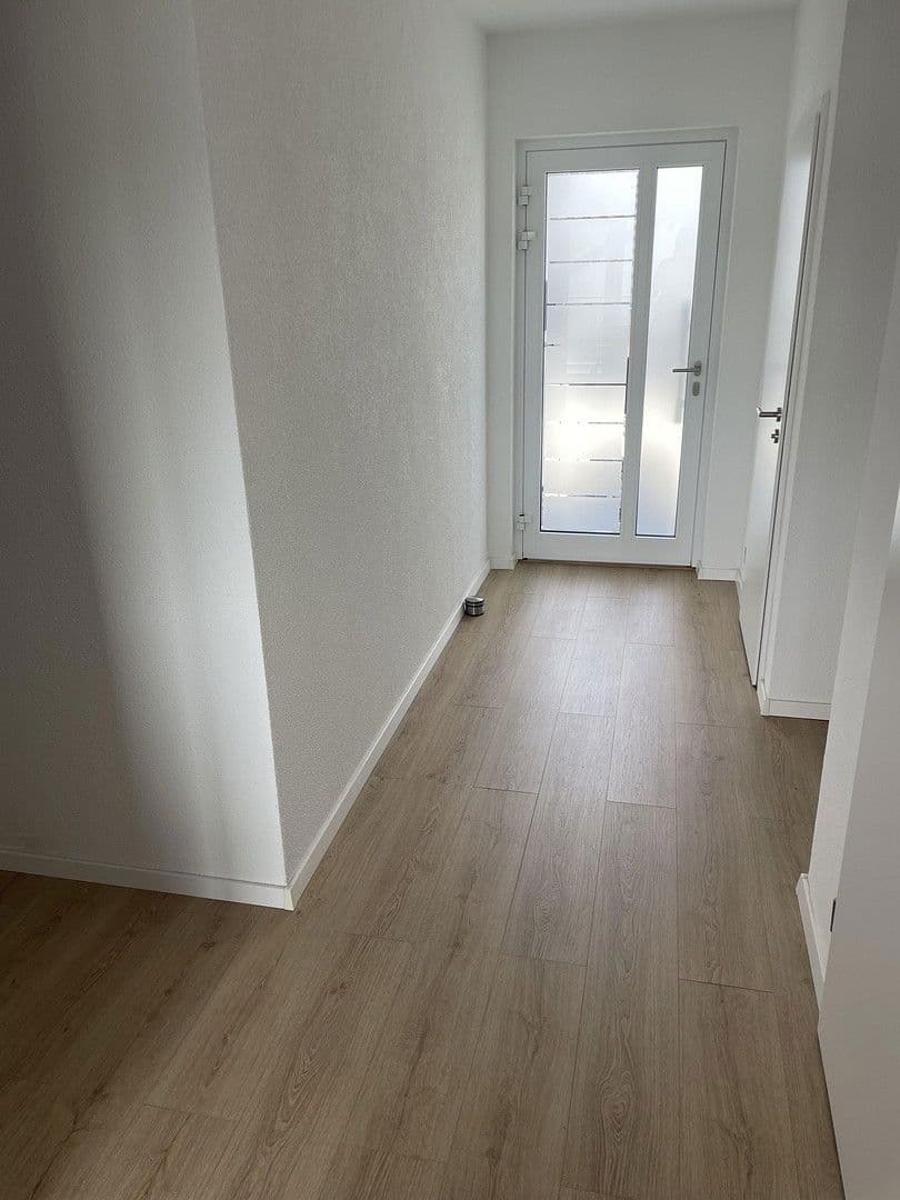 Pronájem bytu 4+1 103 m², Friedrich-Hecker Str 23, Buchen (Odenwald), Bádensko-Württembersko Pronájem bytu 4+1 103 m², Friedrich-Hecker Str 23, Buchen (Odenwald), Bádensko-Württembersko