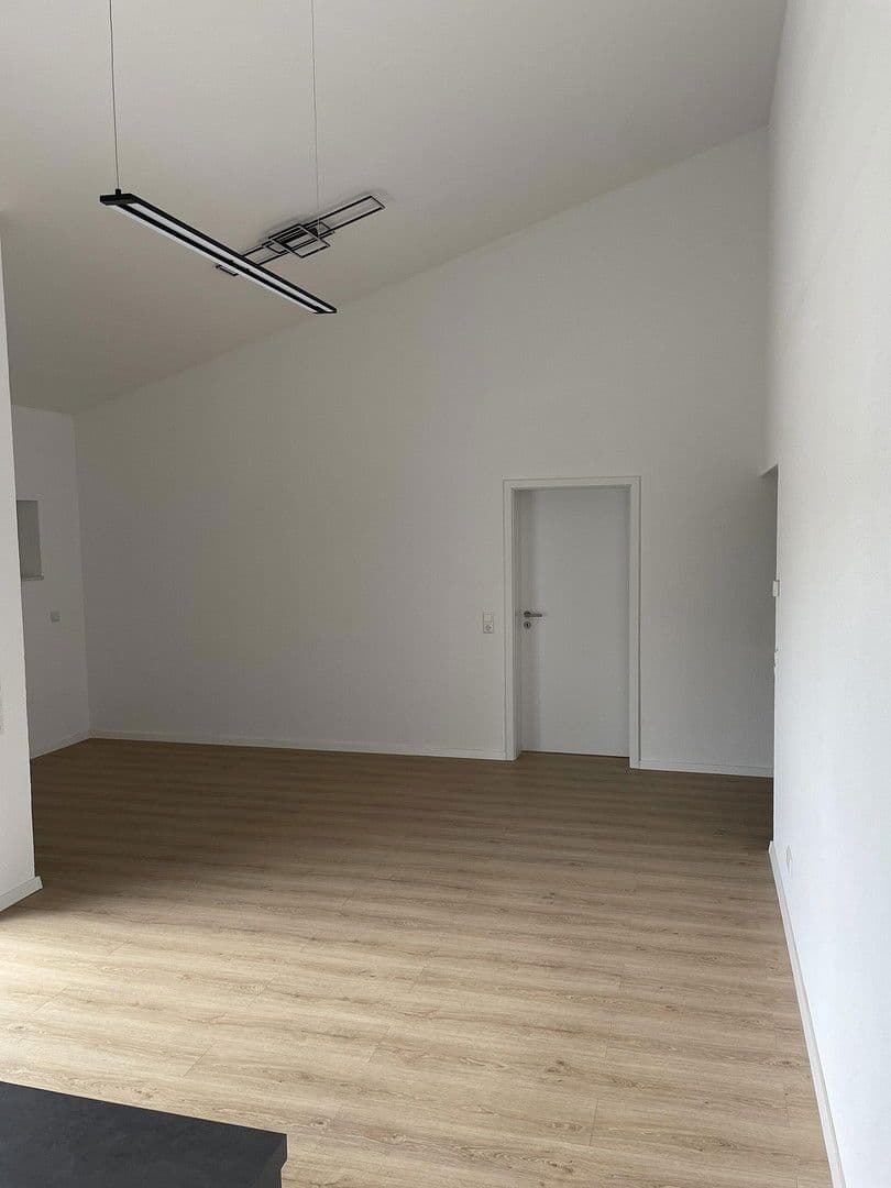 Pronájem bytu 4+1 103 m², Friedrich-Hecker Str 23, Buchen (Odenwald), Bádensko-Württembersko Pronájem bytu 4+1 103 m², Friedrich-Hecker Str 23, Buchen (Odenwald), Bádensko-Württembersko