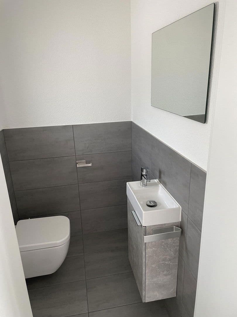 Pronájem bytu 4+1 103 m², Friedrich-Hecker Str 23, Buchen (Odenwald), Bádensko-Württembersko Pronájem bytu 4+1 103 m², Friedrich-Hecker Str 23, Buchen (Odenwald), Bádensko-Württembersko