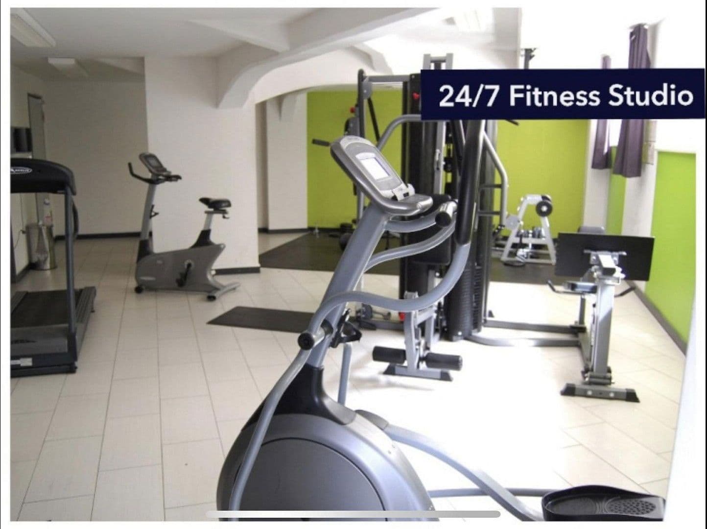 Pronájem bytu 1+1 38 m², Leipzig, Sasko Pronájem bytu 1+1 38 m², Leipzig, Sasko