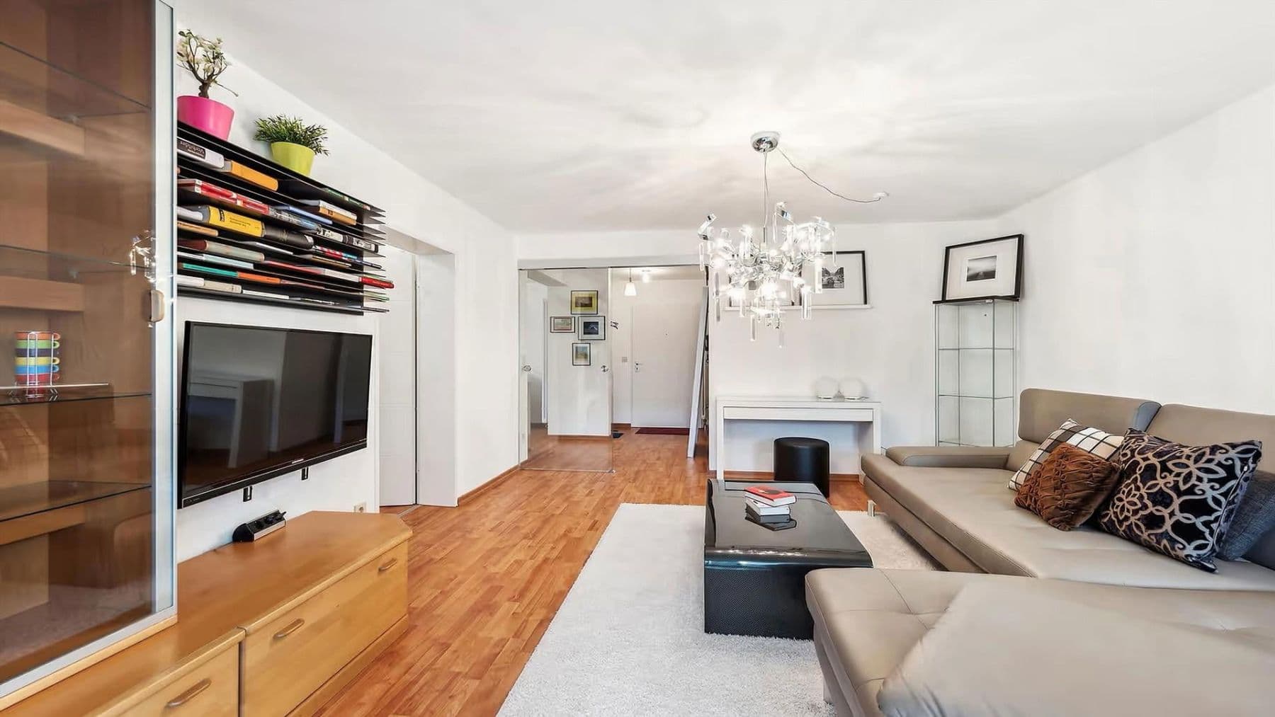 Pronájem bytu 2+1 60 m², Ulm, Bádensko-Württembersko Pronájem bytu 2+1 60 m², Ulm, Bádensko-Württembersko