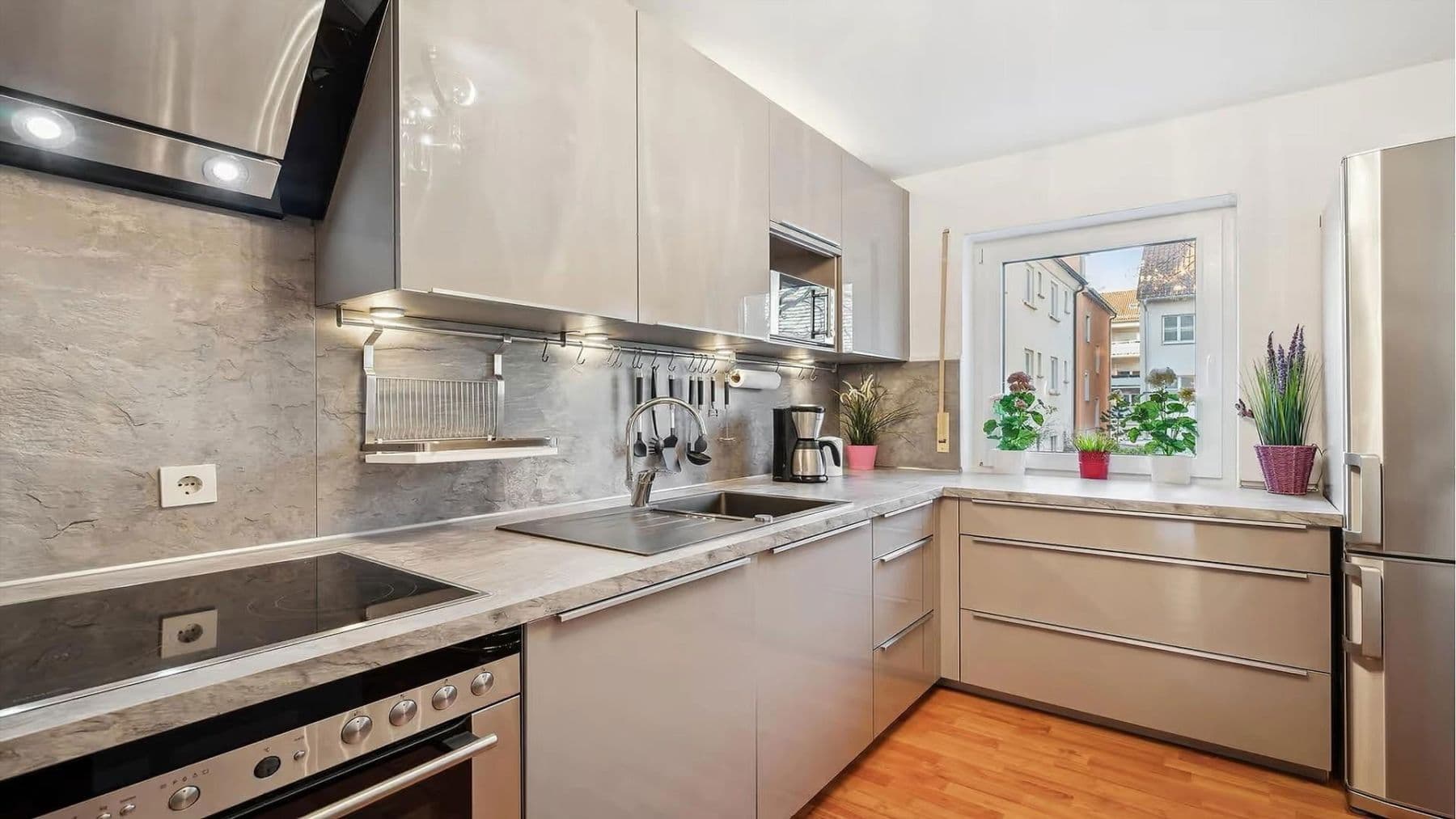 Pronájem bytu 2+1 60 m², Ulm, Bádensko-Württembersko Pronájem bytu 2+1 60 m², Ulm, Bádensko-Württembersko