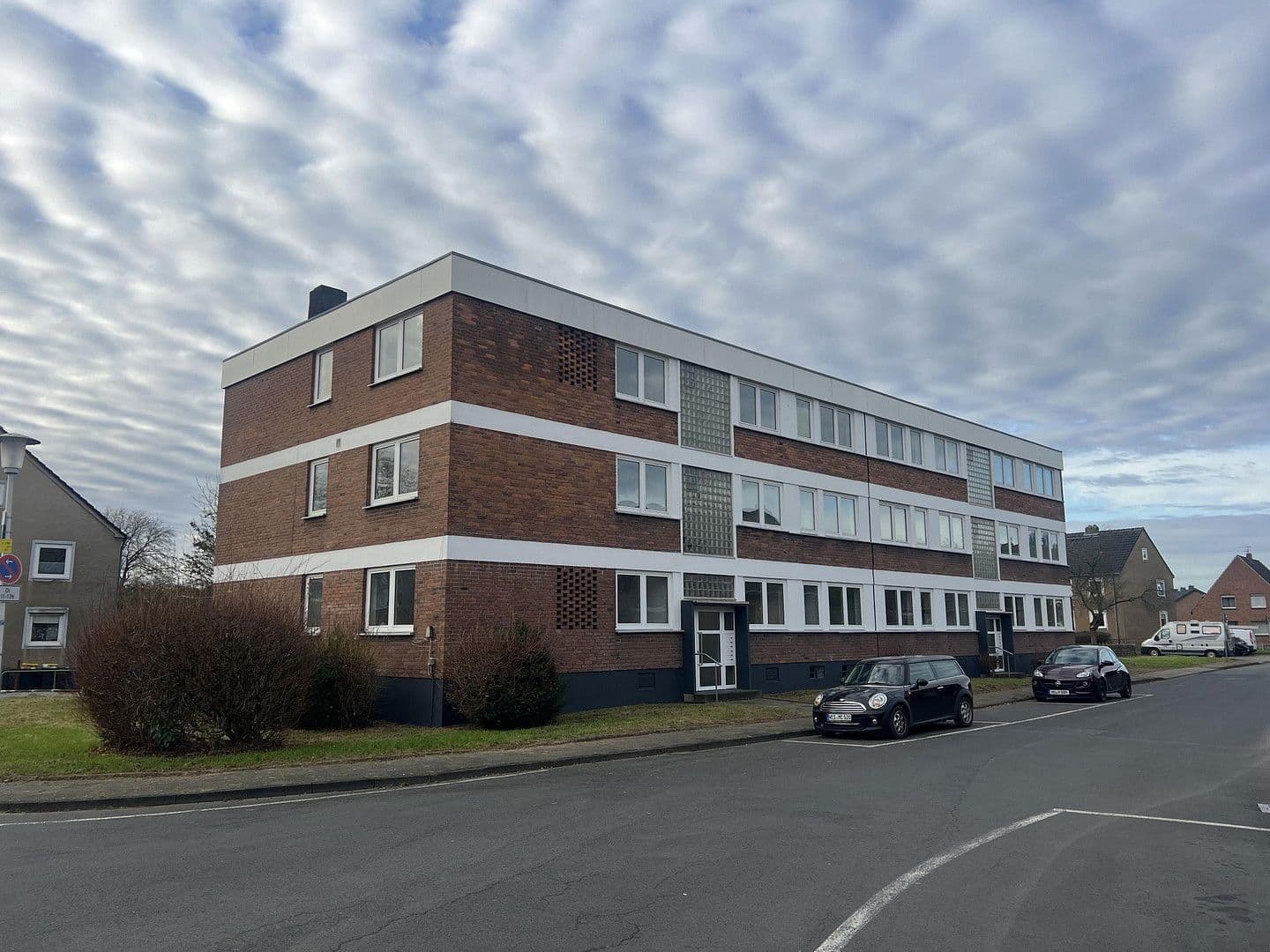 Prodej domu 840 m², pozemek 1.200 m², Schulstraße 72, Kamp-Lintfort, Severní Porýní-Vestfálsko Prodej domu 840 m², pozemek 1.200 m², Schulstraße 72, Kamp-Lintfort, Severní Porýní-Vestfálsko