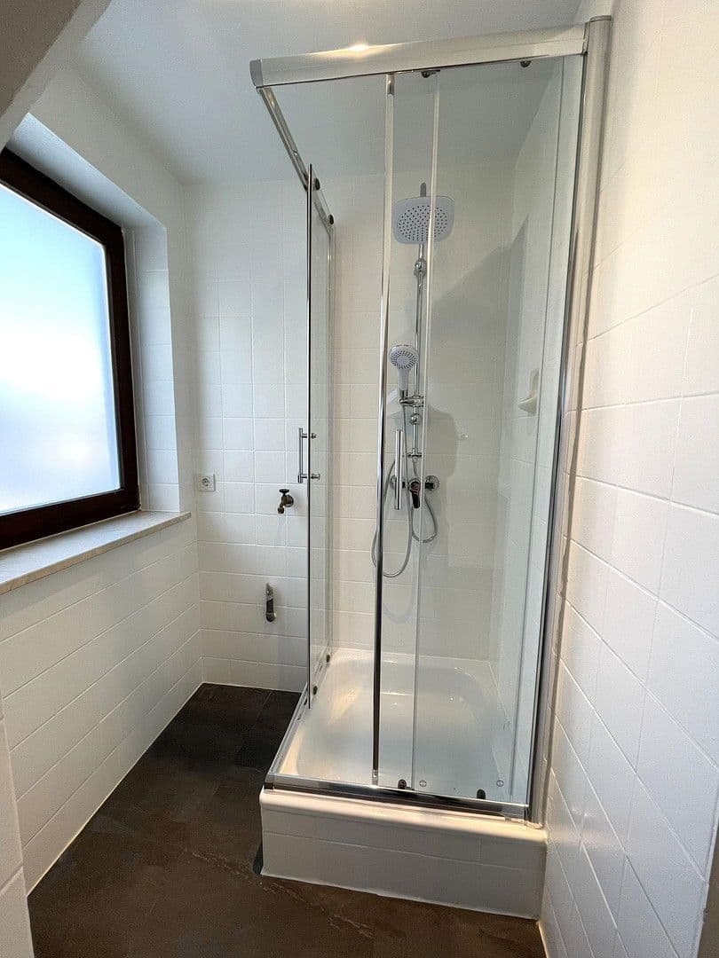 Pronájem bytu 2+1 49 m², Hopfenstr. 7, Rudelzhausen, Bavorsko Pronájem bytu 2+1 49 m², Hopfenstr. 7, Rudelzhausen, Bavorsko