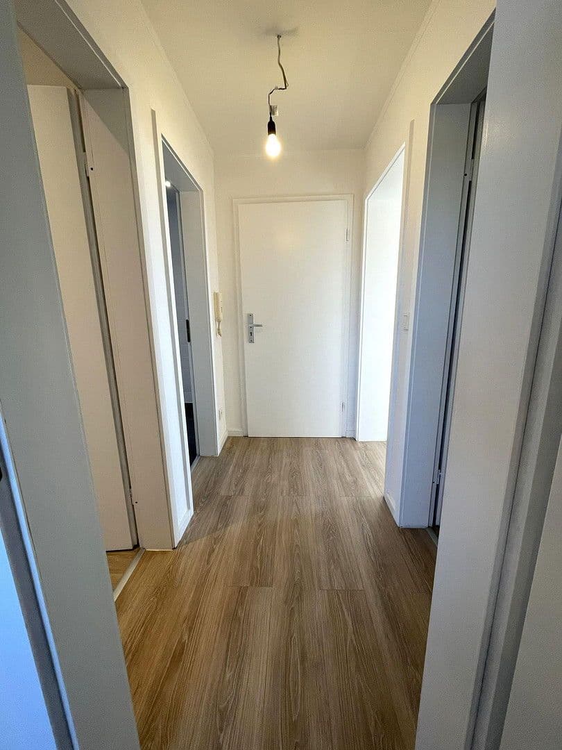 Pronájem bytu 2+1 49 m², Hopfenstr. 7, Rudelzhausen, Bavorsko Pronájem bytu 2+1 49 m², Hopfenstr. 7, Rudelzhausen, Bavorsko