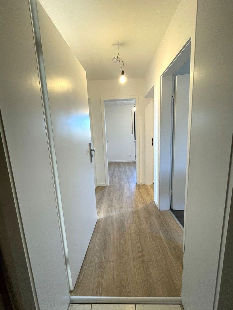 Pronájem bytu 2+1 49 m², Hopfenstr. 7, Rudelzhausen, Bavorsko Pronájem bytu 2+1 49 m², Hopfenstr. 7, Rudelzhausen, Bavorsko