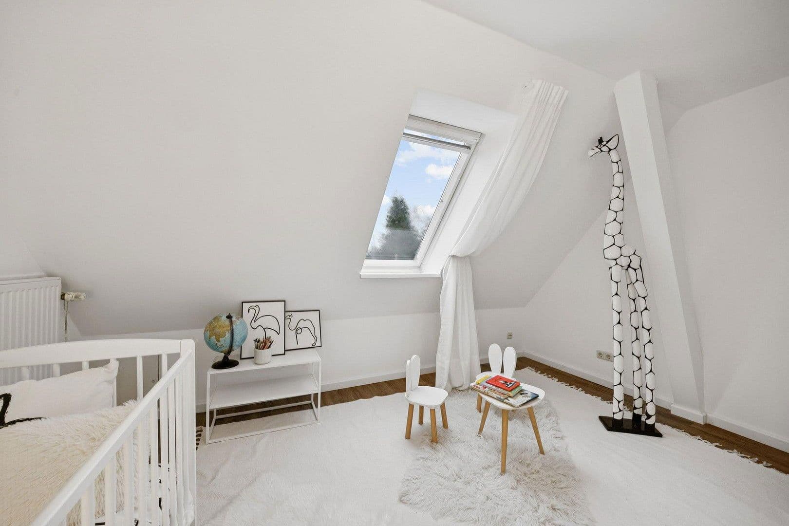 Prodej domu 201 m², pozemek 372 m², Pinneberg, Šlesvicko-Holštýnsko Prodej domu 201 m², pozemek 372 m², Pinneberg, Šlesvicko-Holštýnsko