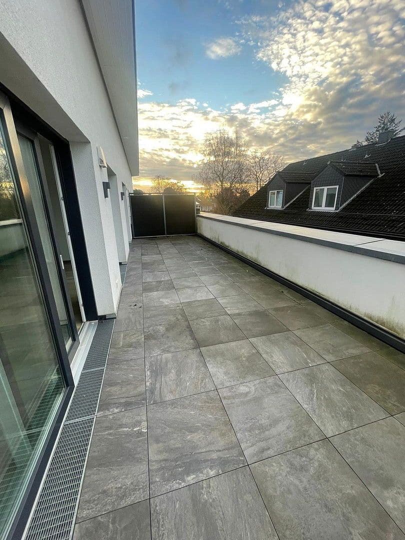 Prodej bytu 3+1 99 m², Ohechaussee 161, Norderstedt, Šlesvicko-Holštýnsko Prodej bytu 3+1 99 m², Ohechaussee 161, Norderstedt, Šlesvicko-Holštýnsko