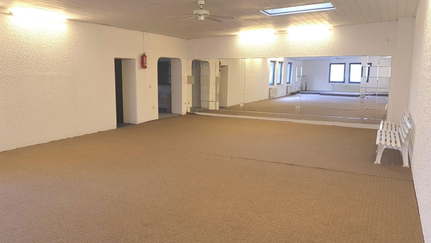 Prodej domu 775 m², pozemek 632 m², Duisburg, Severní Porýní-Vestfálsko Prodej domu 775 m², pozemek 632 m², Duisburg, Severní Porýní-Vestfálsko