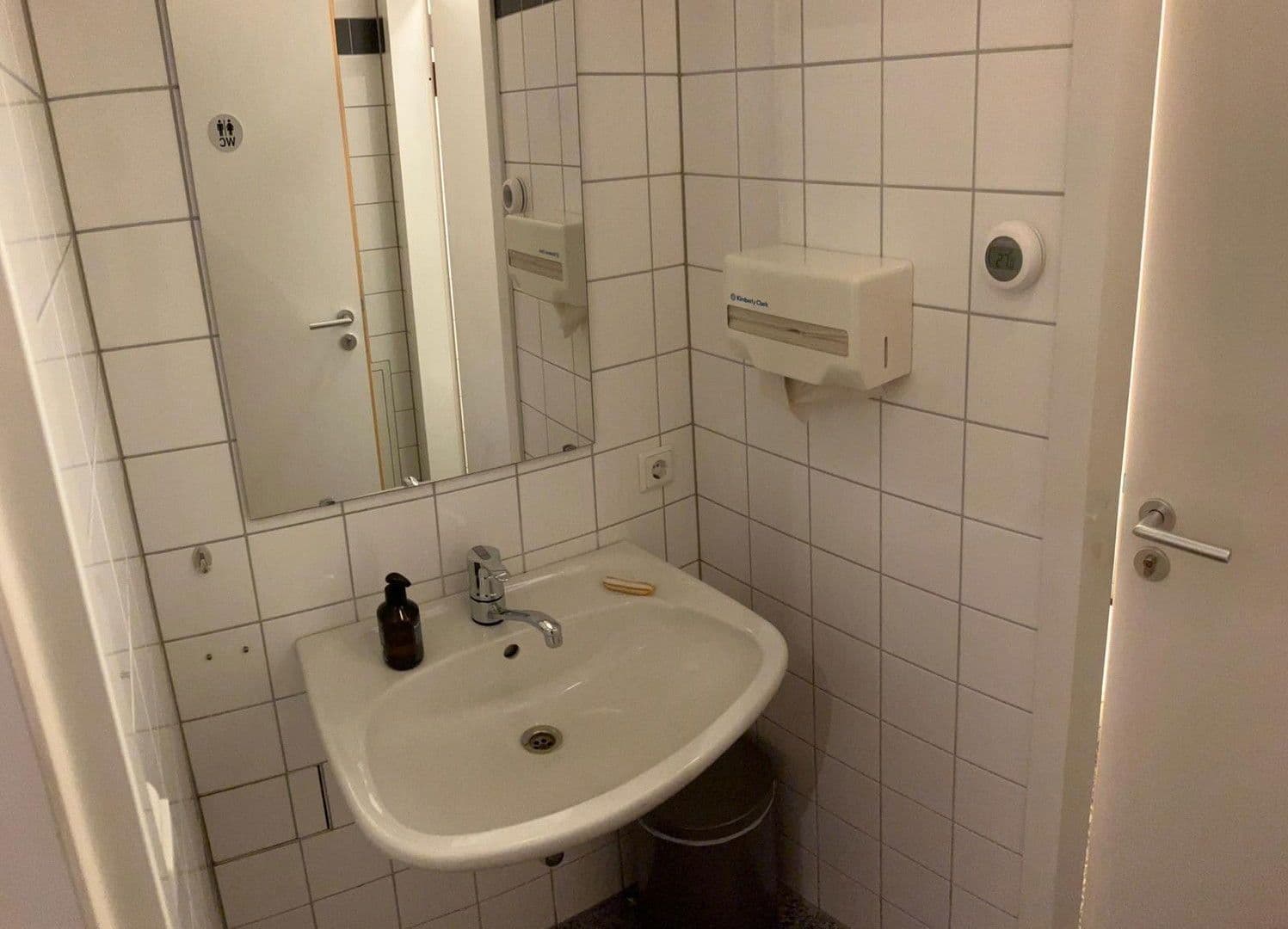 Pronájem kanceláře 100 m², Maria-Eich-Str. 6a, München, Bavorsko Pronájem kanceláře 100 m², Maria-Eich-Str. 6a, München, Bavorsko