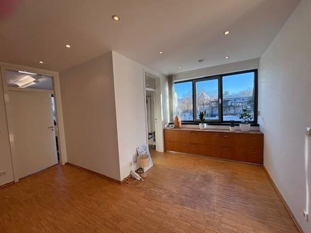 Pronájem kanceláře 100 m², Maria-Eich-Str. 6a, München, Bavorsko Pronájem kanceláře 100 m², Maria-Eich-Str. 6a, München, Bavorsko