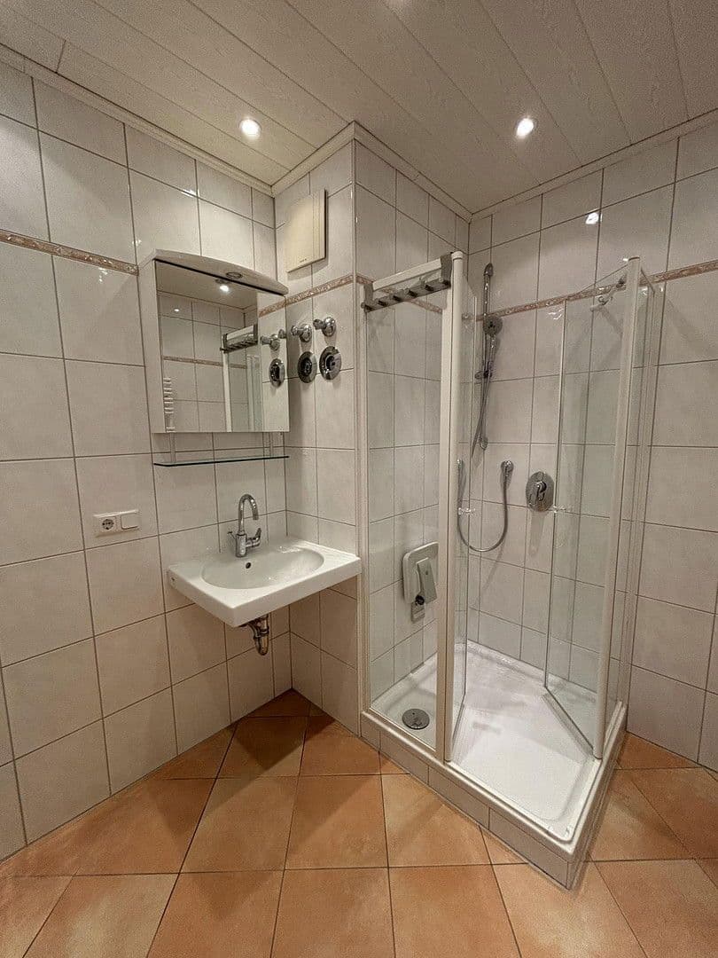 Pronájem bytu 3+1 87 m², Bergstraße 59, Würzburg, Bavorsko Pronájem bytu 3+1 87 m², Bergstraße 59, Würzburg, Bavorsko