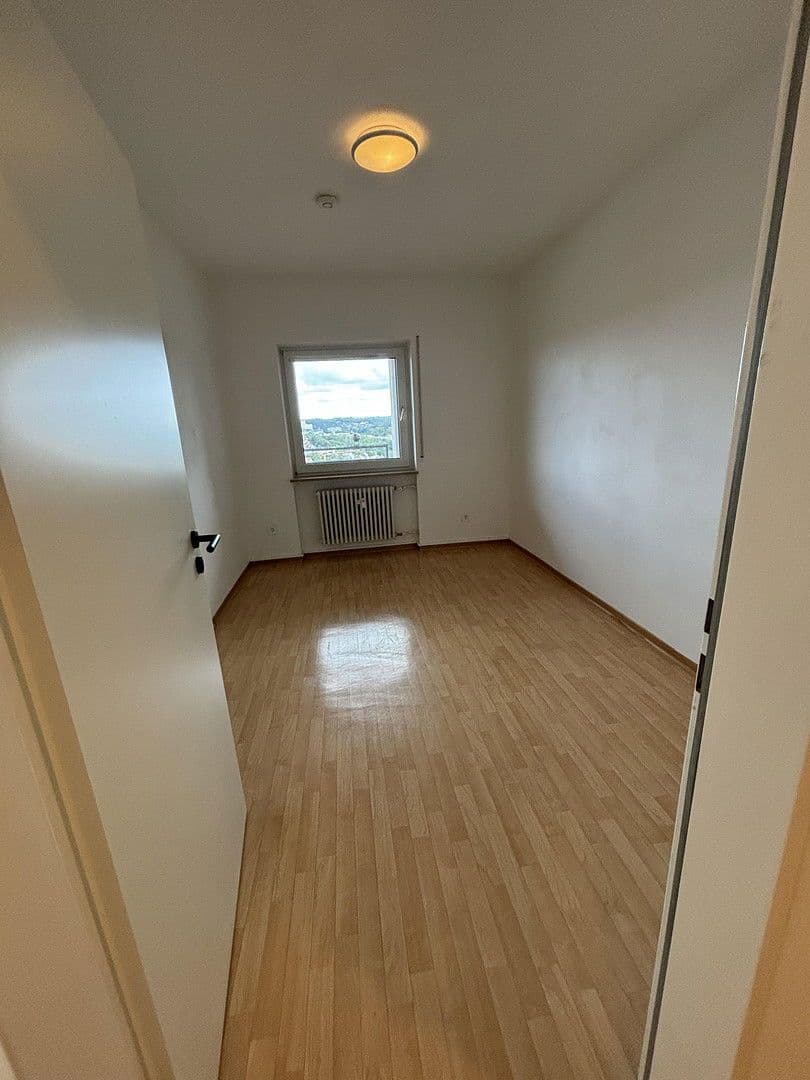 Pronájem bytu 3+1 87 m², Bergstraße 59, Würzburg, Bavorsko Pronájem bytu 3+1 87 m², Bergstraße 59, Würzburg, Bavorsko