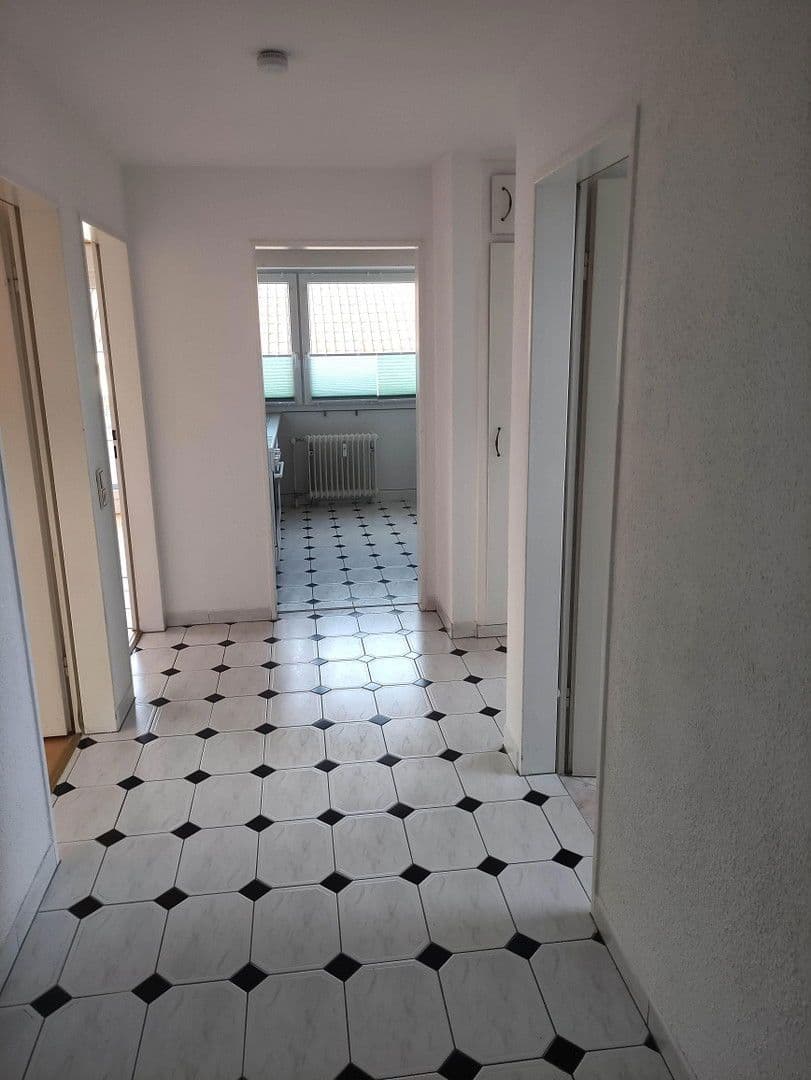 Prodej bytu 3+1 60 m², Schlichtener Straße 94, Schorndorf, Bádensko-Württembersko Prodej bytu 3+1 60 m², Schlichtener Straße 94, Schorndorf, Bádensko-Württembersko