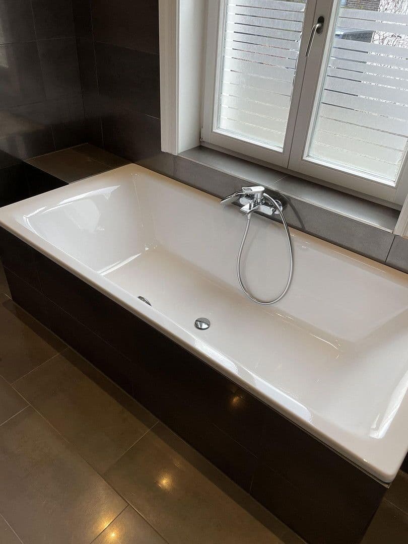 Prodej bytu 3+1 86 m², Hamburg, Hamburg Prodej bytu 3+1 86 m², Hamburg, Hamburg