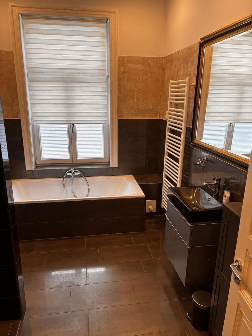 Prodej bytu 3+1 86 m², Hamburg, Hamburg Prodej bytu 3+1 86 m², Hamburg, Hamburg