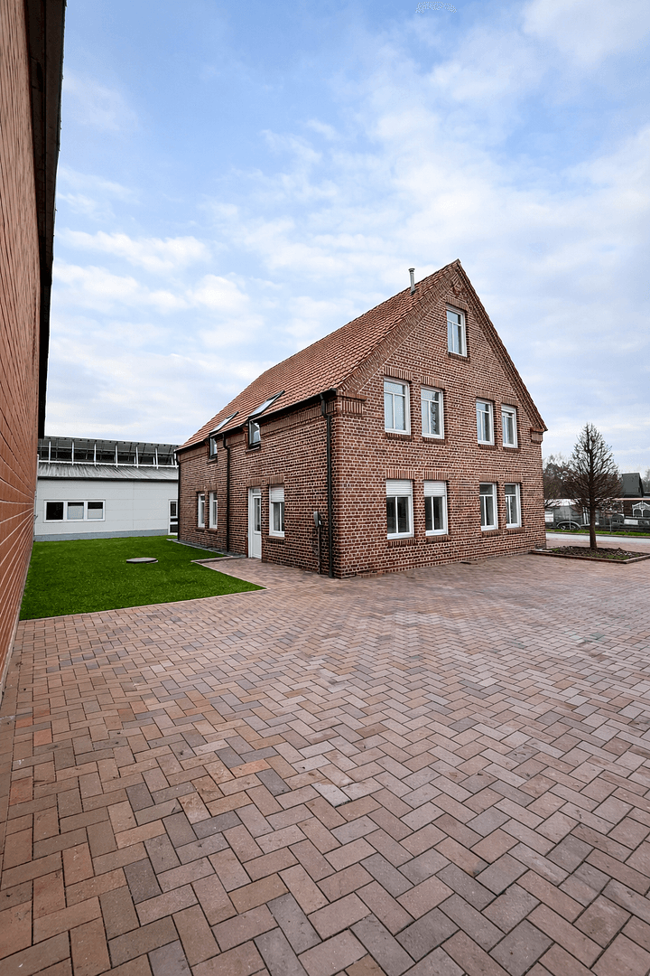 Pronájem nebytového prostoru 3.500 m², Daimlerstraße 25, Ahaus, Severní Porýní-Vestfálsko Pronájem nebytového prostoru 3.500 m², Daimlerstraße 25, Ahaus, Severní Porýní-Vestfálsko