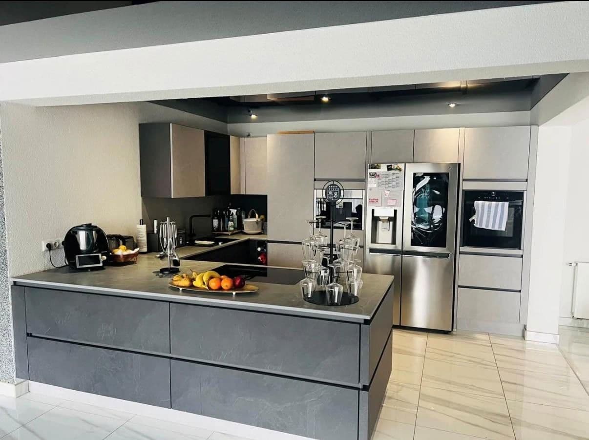 Prodej domu 300 m², pozemek 1.000 m², Worms, Porýní-Falc Prodej domu 300 m², pozemek 1.000 m², Worms, Porýní-Falc