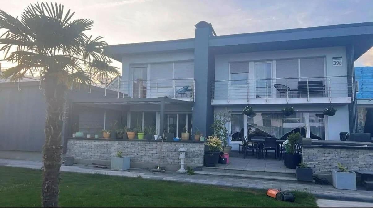 Prodej domu 300 m², pozemek 1.000 m², Worms, Porýní-Falc Prodej domu 300 m², pozemek 1.000 m², Worms, Porýní-Falc