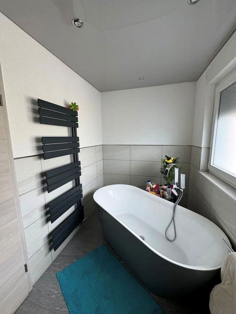 Prodej domu 300 m², pozemek 1.000 m², Worms, Porýní-Falc Prodej domu 300 m², pozemek 1.000 m², Worms, Porýní-Falc