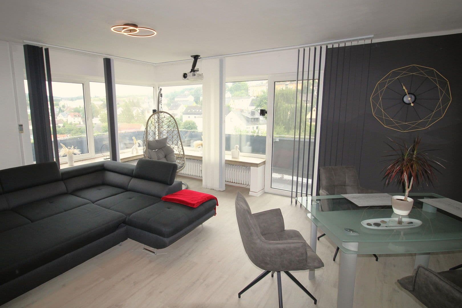 Pronájem bytu 4+1 105 m², Taunusstr. 18, Aarbergen, Hessen Pronájem bytu 4+1 105 m², Taunusstr. 18, Aarbergen, Hessen