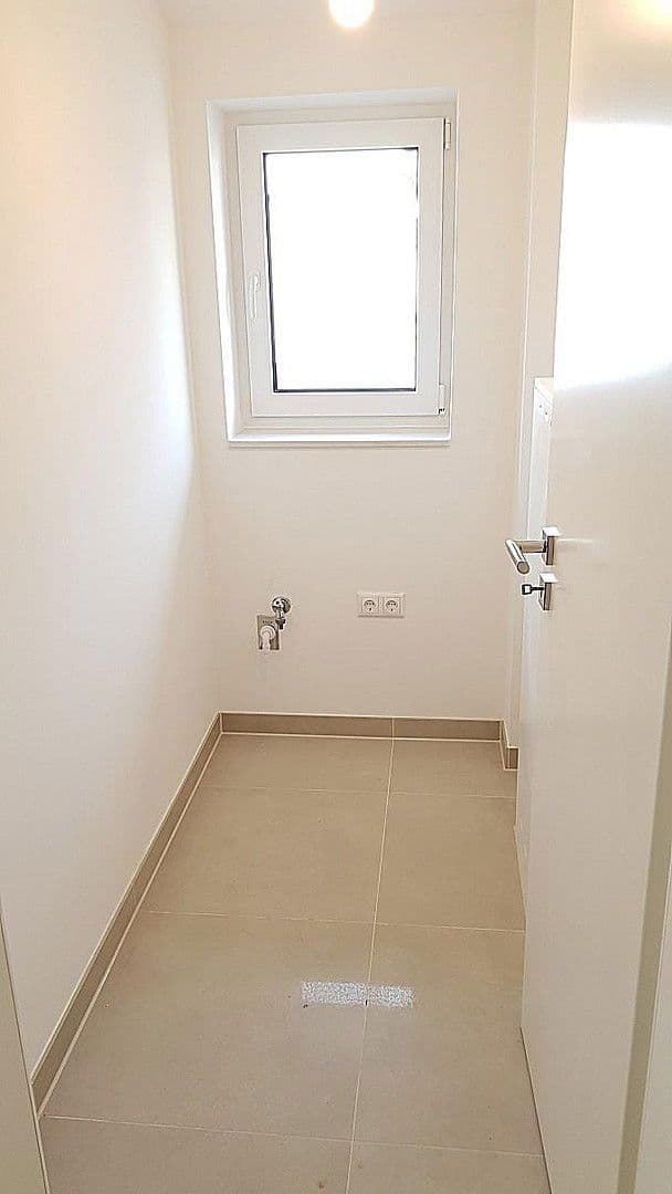 Pronájem bytu 3+1 68 m², Ziehrerweg 5a, Hamburg, Hamburg Pronájem bytu 3+1 68 m², Ziehrerweg 5a, Hamburg, Hamburg