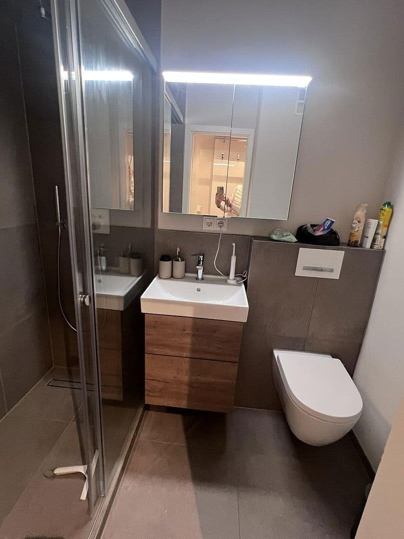 Pronájem bytu 1+1 42 m², Schellingstr., München, Bavorsko Pronájem bytu 1+1 42 m², Schellingstr., München, Bavorsko