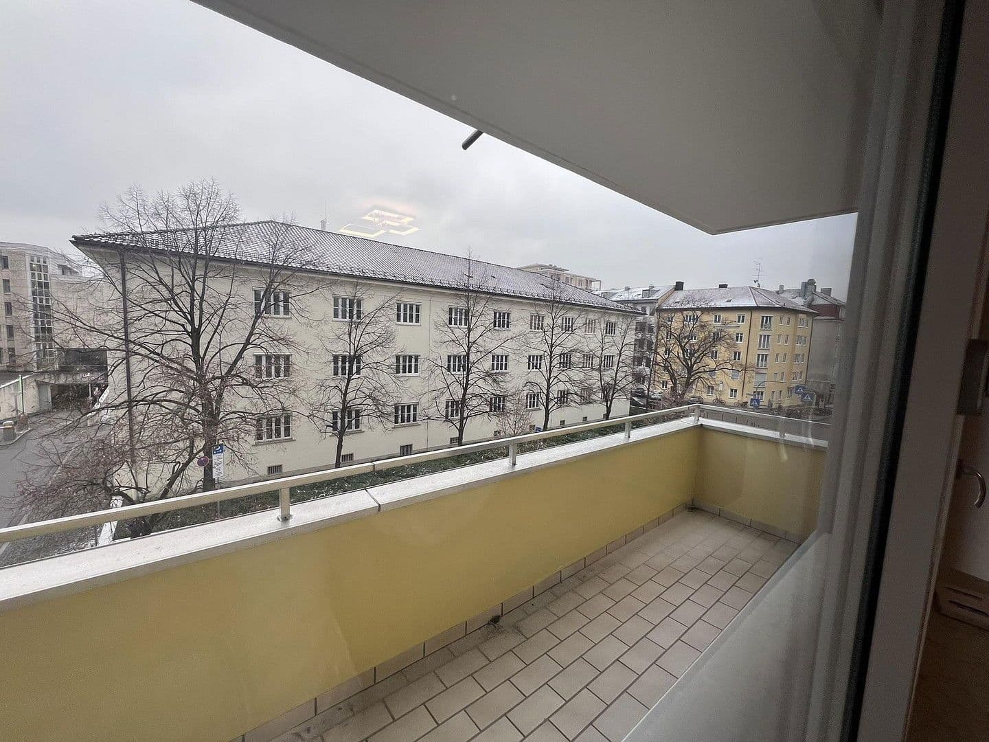 Pronájem bytu 1+1 42 m², Schellingstr., München, Bavorsko Pronájem bytu 1+1 42 m², Schellingstr., München, Bavorsko