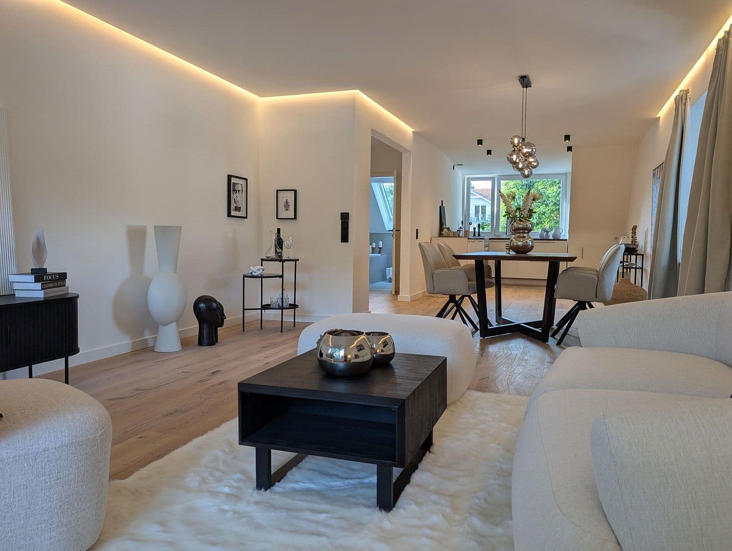 Prodej bytu 3+1 98 m², Hamburg, Hamburg Prodej bytu 3+1 98 m², Hamburg, Hamburg