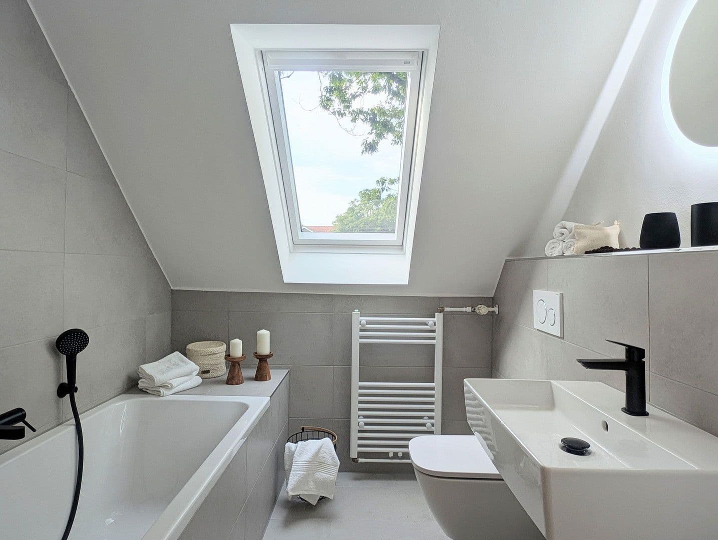 Prodej bytu 3+1 98 m², Hamburg, Hamburg Prodej bytu 3+1 98 m², Hamburg, Hamburg