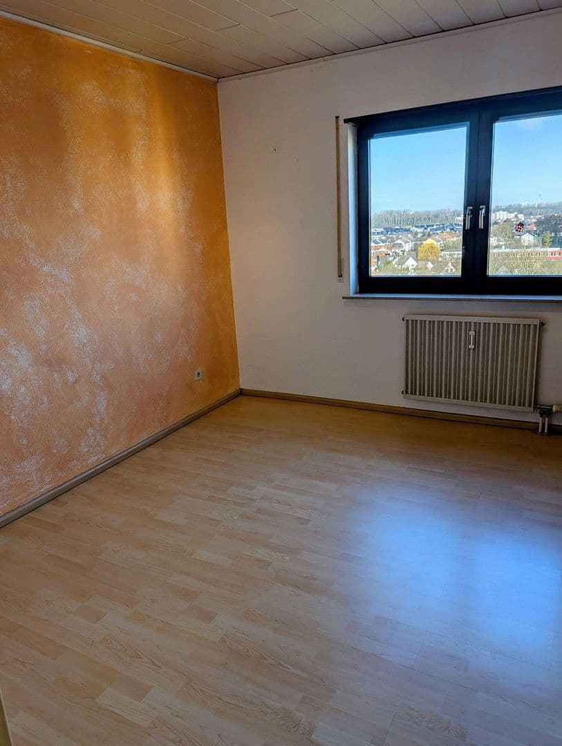 Prodej bytu 3+1 90 m², Woogstr. 36, Neuhofen, Porýní-Falc Prodej bytu 3+1 90 m², Woogstr. 36, Neuhofen, Porýní-Falc