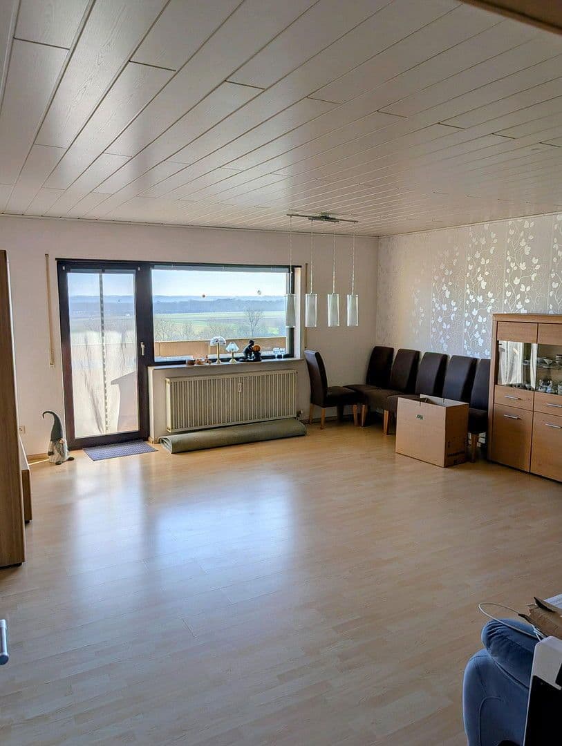 Prodej bytu 3+1 90 m², Woogstr. 36, Neuhofen, Porýní-Falc Prodej bytu 3+1 90 m², Woogstr. 36, Neuhofen, Porýní-Falc