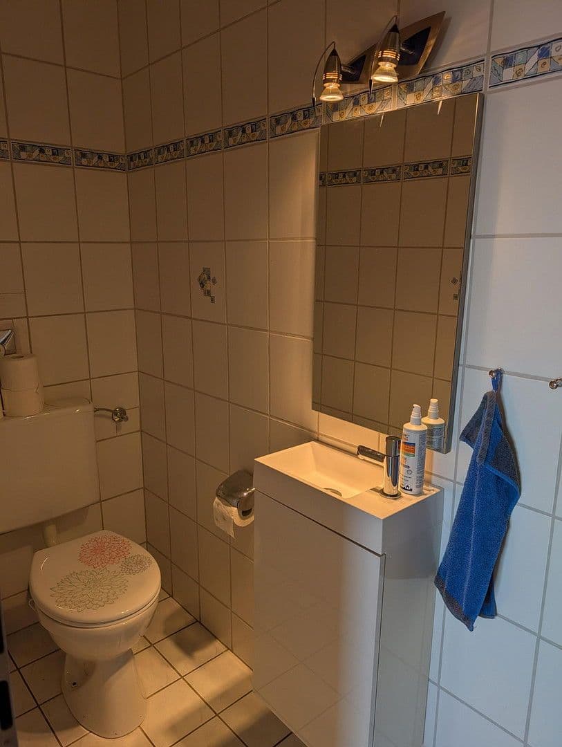 Prodej bytu 3+1 90 m², Woogstr. 36, Neuhofen, Porýní-Falc Prodej bytu 3+1 90 m², Woogstr. 36, Neuhofen, Porýní-Falc