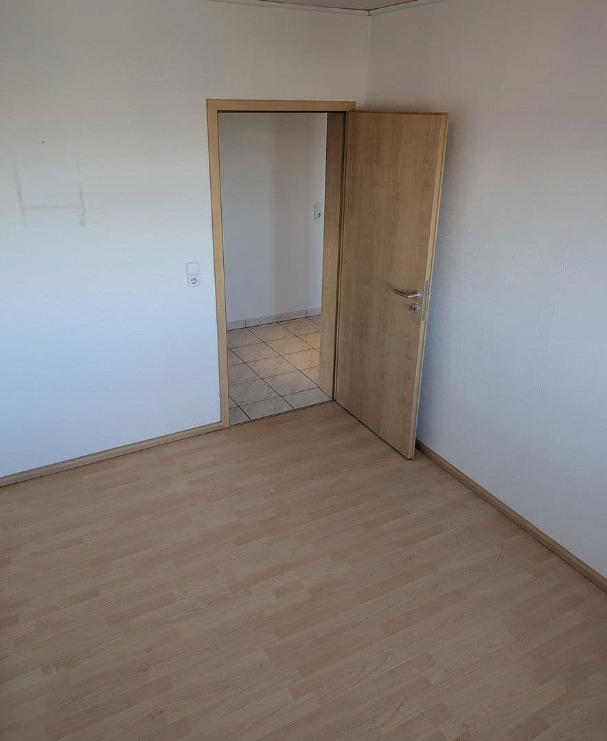 Prodej bytu 3+1 90 m², Woogstr. 36, Neuhofen, Porýní-Falc Prodej bytu 3+1 90 m², Woogstr. 36, Neuhofen, Porýní-Falc