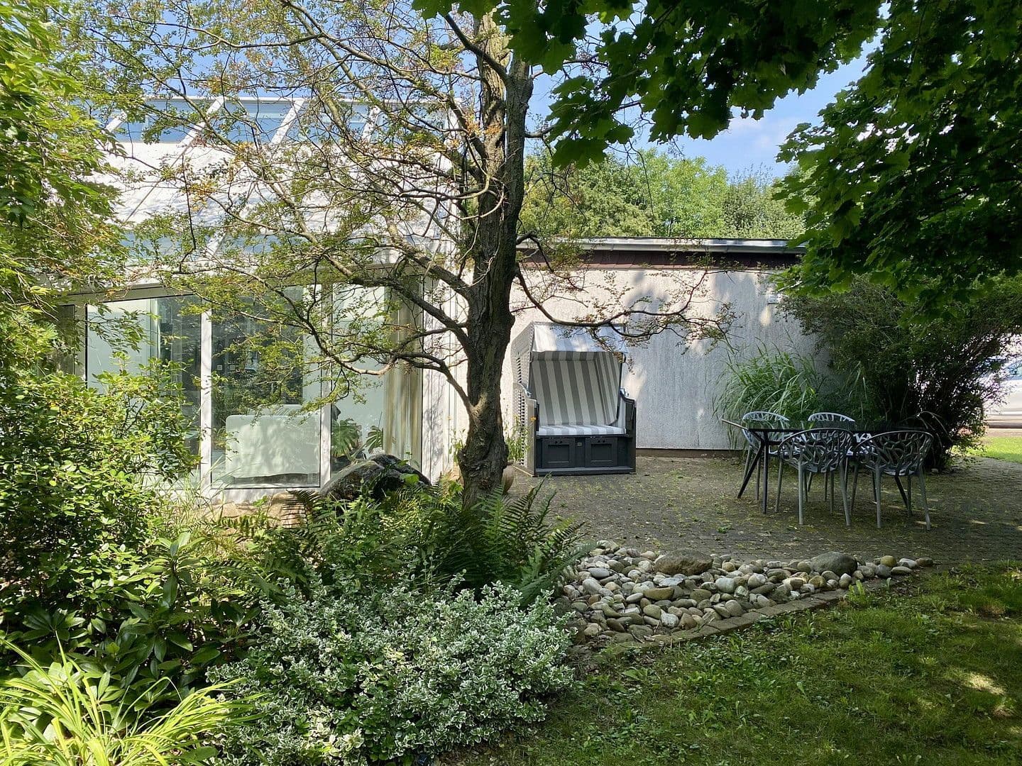 Prodej nebytového prostoru 2.000 m², Sarstedt, Dolní Sasko Prodej nebytového prostoru 2.000 m², Sarstedt, Dolní Sasko