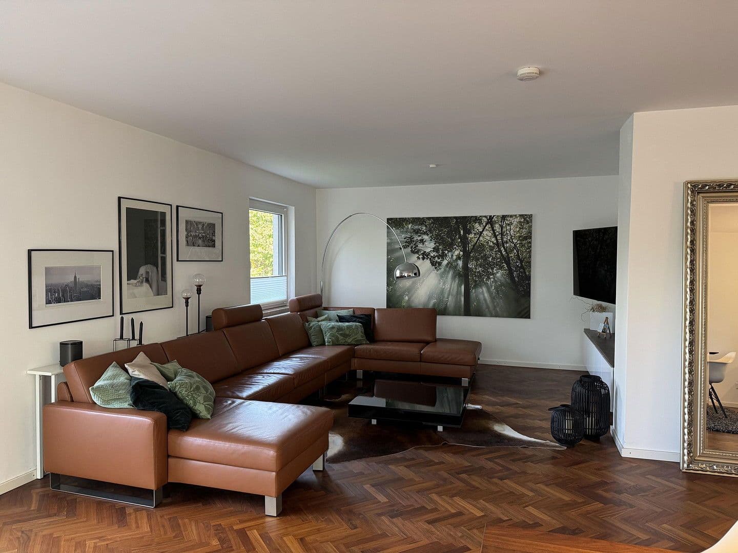 Prodej nebytového prostoru 2.000 m², Sarstedt, Dolní Sasko Prodej nebytového prostoru 2.000 m², Sarstedt, Dolní Sasko