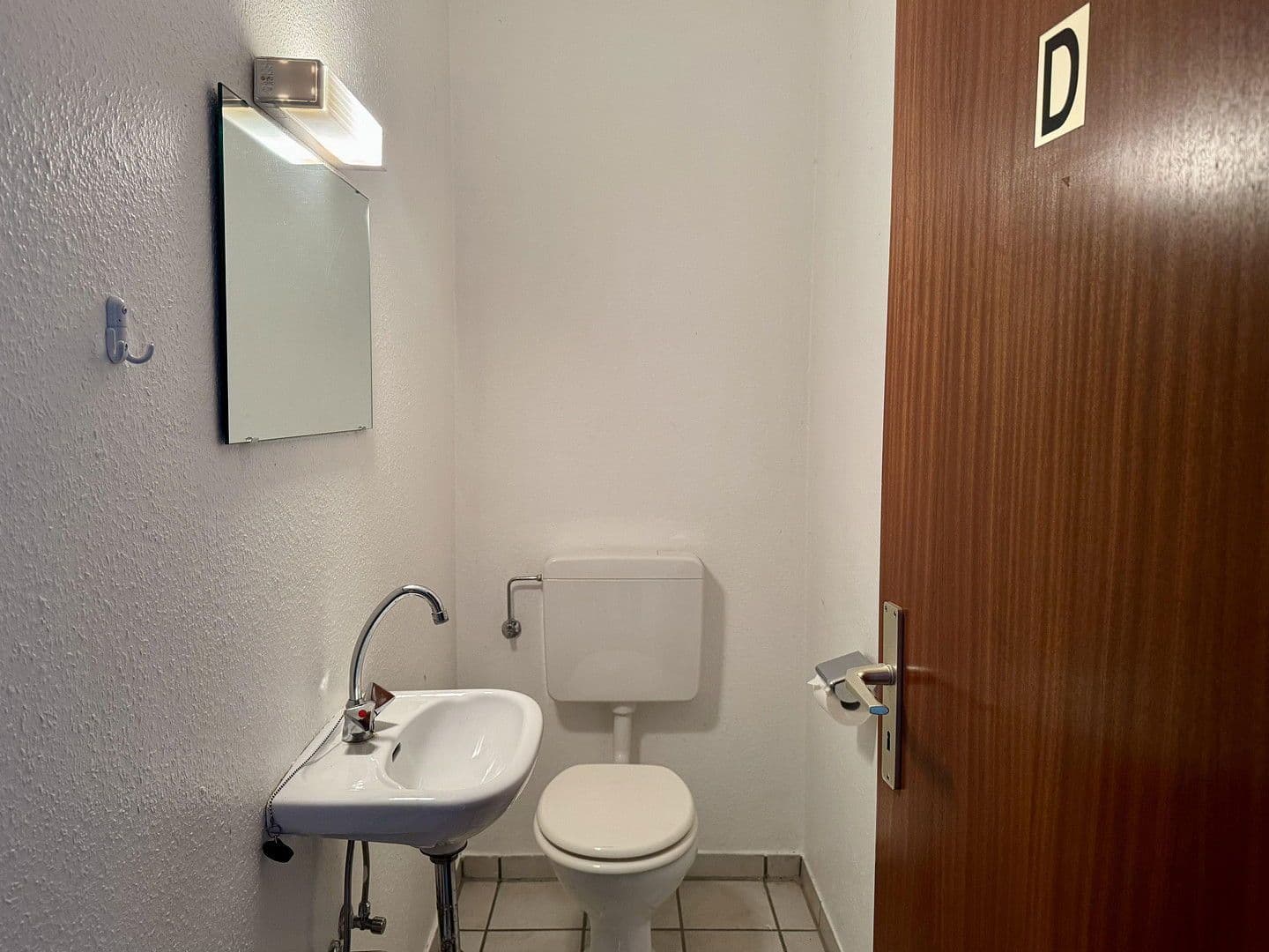 Prodej nebytového prostoru 2.000 m², Sarstedt, Dolní Sasko Prodej nebytového prostoru 2.000 m², Sarstedt, Dolní Sasko