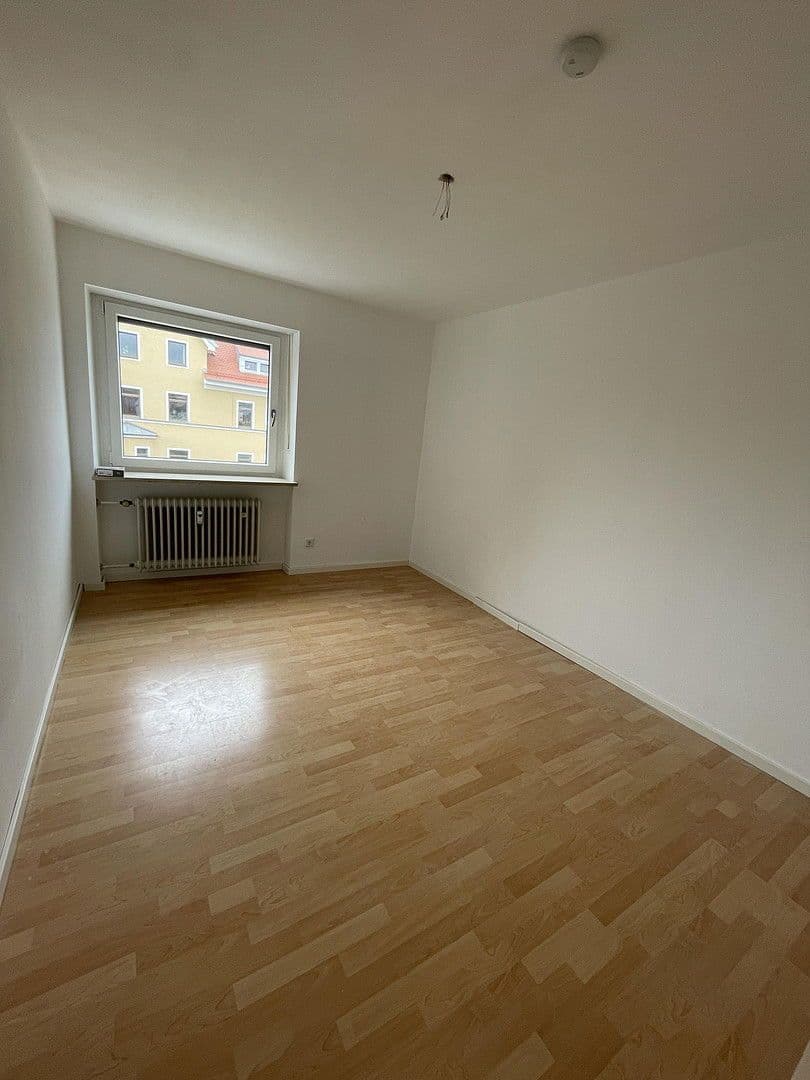 Pronájem bytu 3+kk 100 m², Regensburg-Ostenviertel, Bavorsko Pronájem bytu 3+kk 100 m², Regensburg-Ostenviertel, Bavorsko