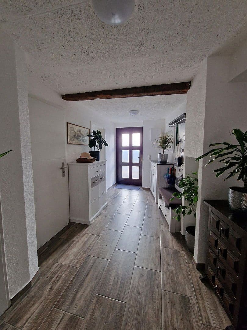 Pronájem bytu 3+kk 127 m², Strümpfelbacher Str. 7a, Stuttgart, Bádensko-Württembersko Pronájem bytu 3+kk 127 m², Strümpfelbacher Str. 7a, Stuttgart, Bádensko-Württembersko