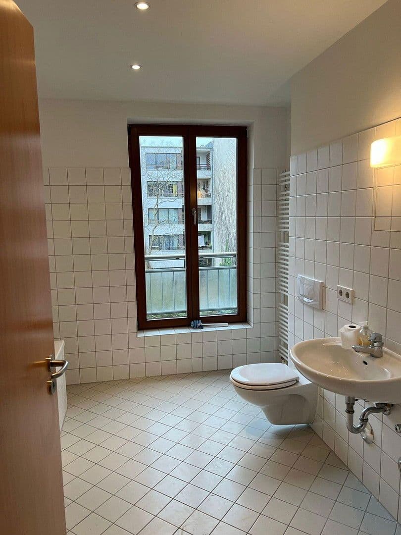 Pronájem bytu 3+1 77 m², Steinstr., 5, Berlin, Berlín Pronájem bytu 3+1 77 m², Steinstr., 5, Berlin, Berlín