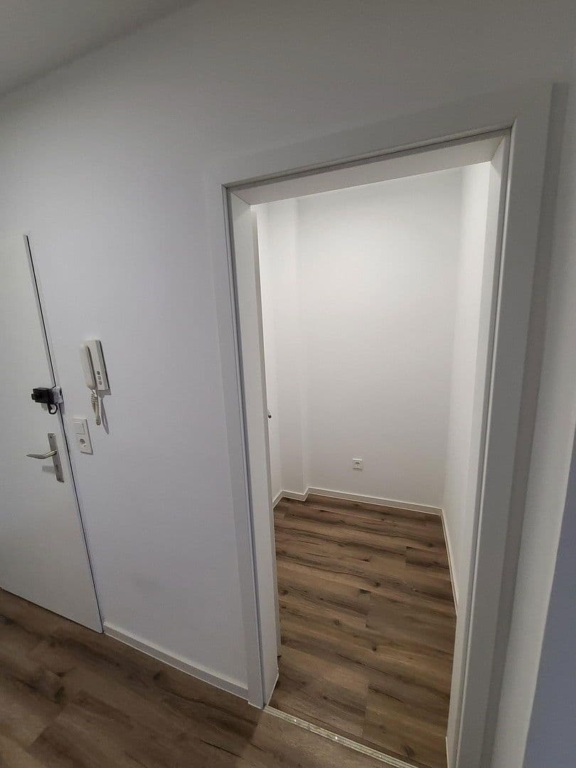 Pronájem bytu 3+1 106 m², Alzeyer Str. 1, Frankfurt, Hessen Pronájem bytu 3+1 106 m², Alzeyer Str. 1, Frankfurt, Hessen