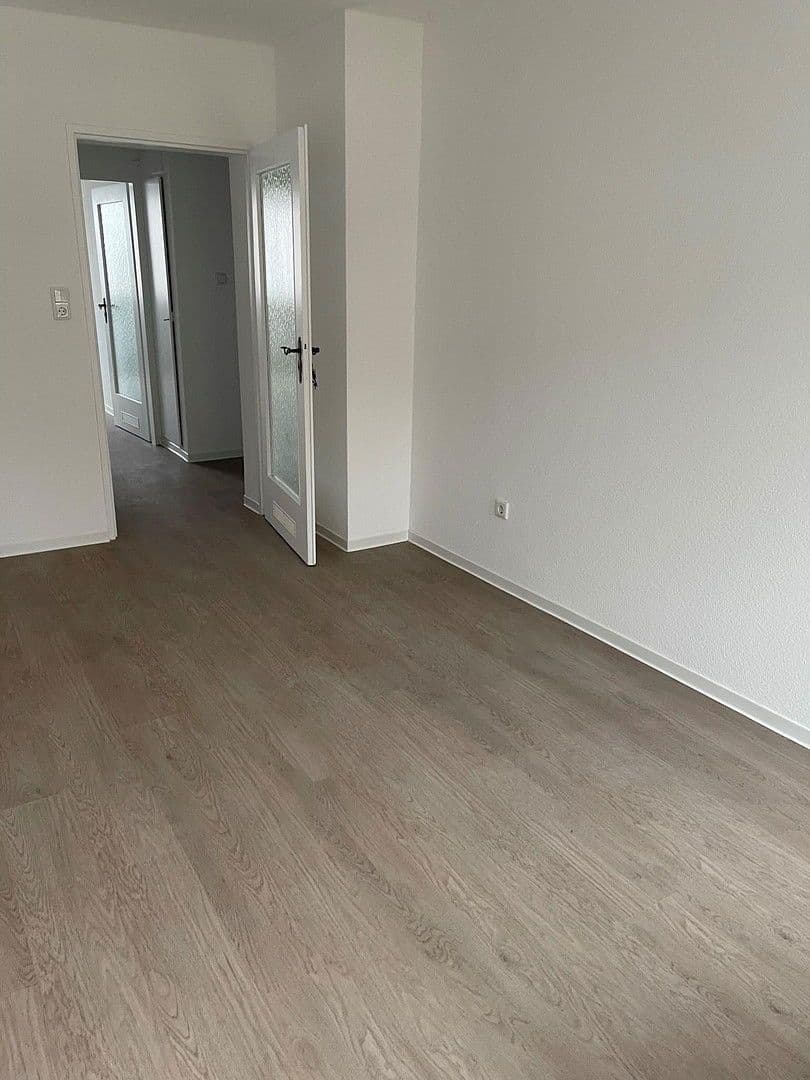 Pronájem bytu 2+1 57 m², Ludwigshafen, Porýní-Falc Pronájem bytu 2+1 57 m², Ludwigshafen, Porýní-Falc