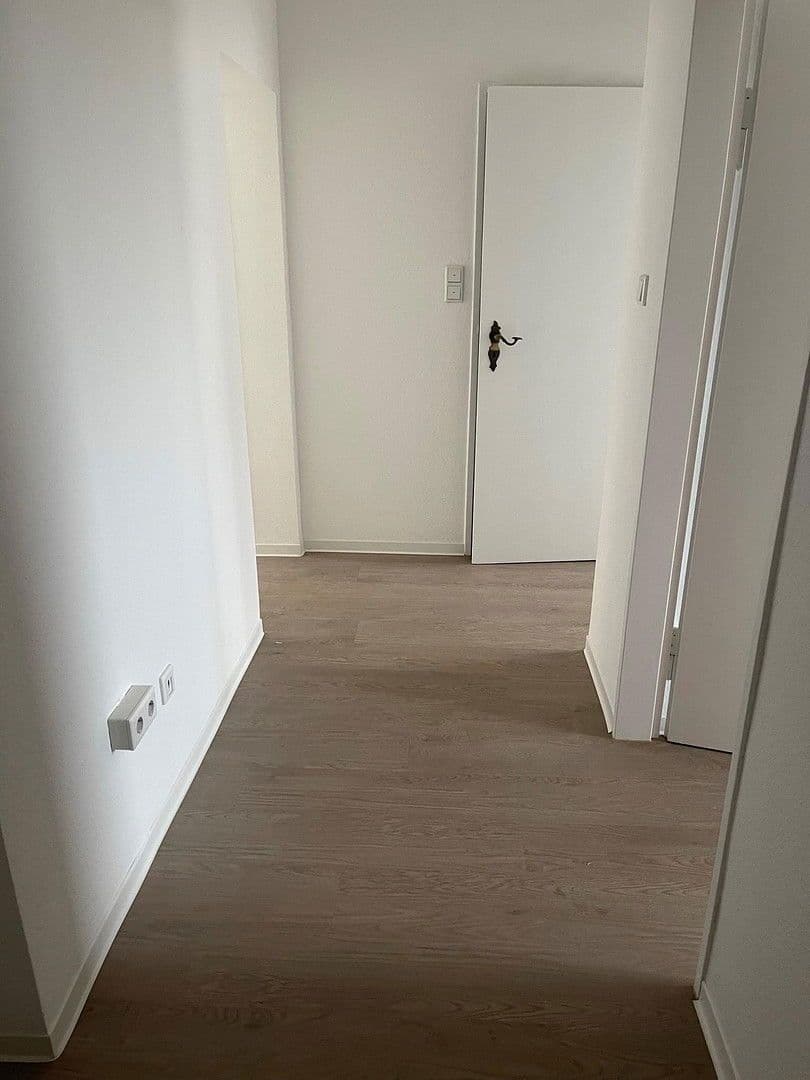 Pronájem bytu 2+1 57 m², Ludwigshafen, Porýní-Falc Pronájem bytu 2+1 57 m², Ludwigshafen, Porýní-Falc